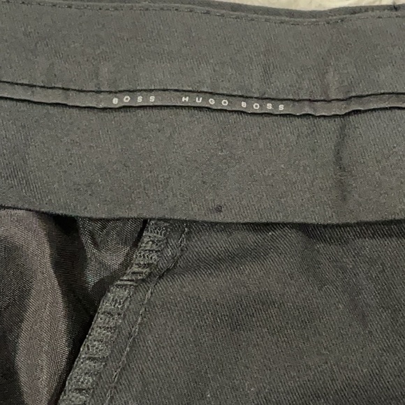 Hugo Boss 36/R (tailored to approx 30/R black slacks 100% wool/mint condition. - Picture 11 of 16